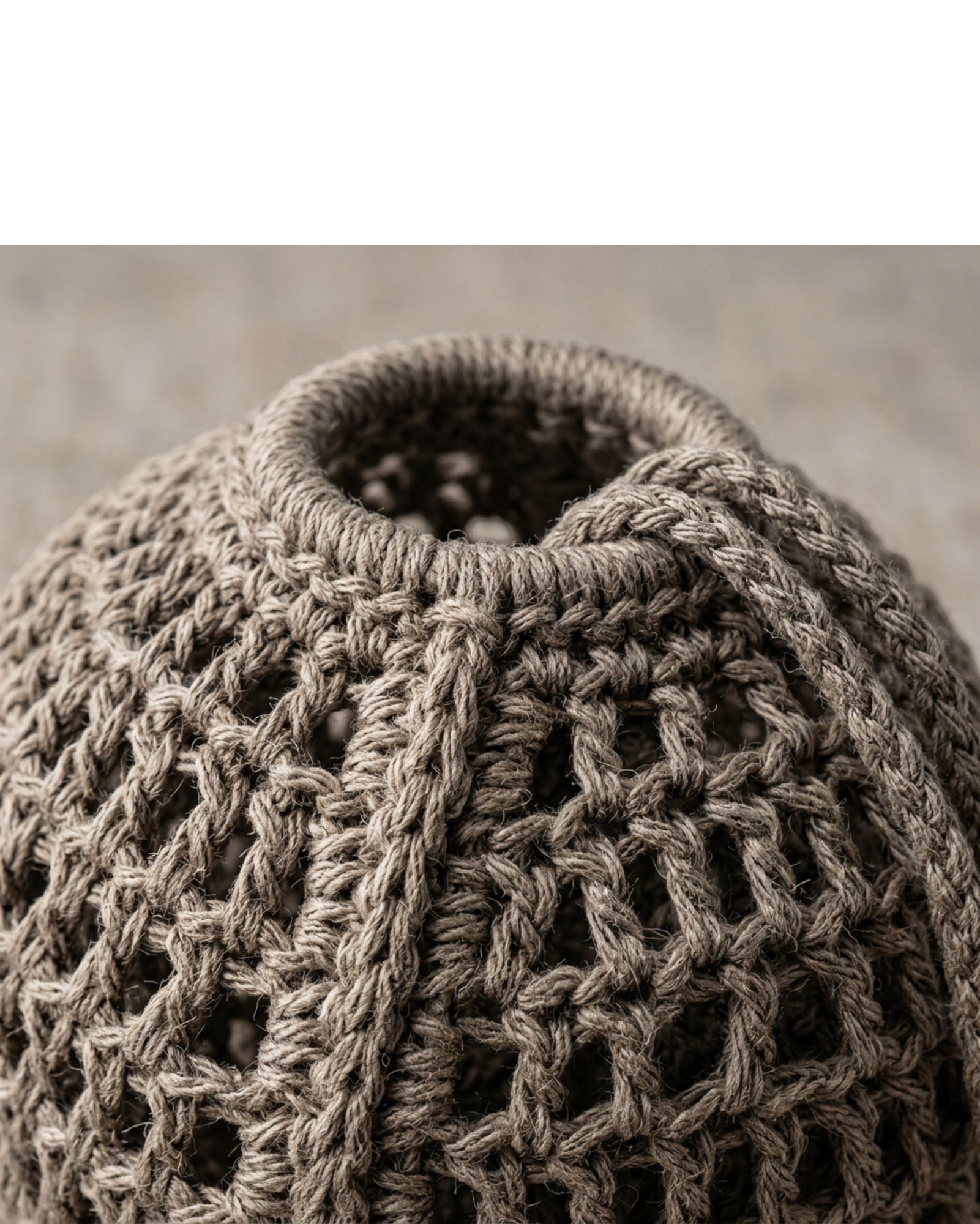 Pndwr Crochet Hemp Cotton Hollow Wash Ball Warm Gray - Detail view